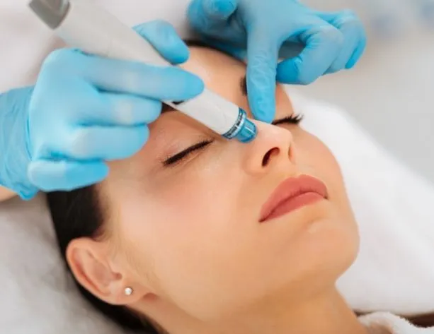 Hydrafacial treatment in Kolkata for glowing, rejuvenated skin by top professionals.